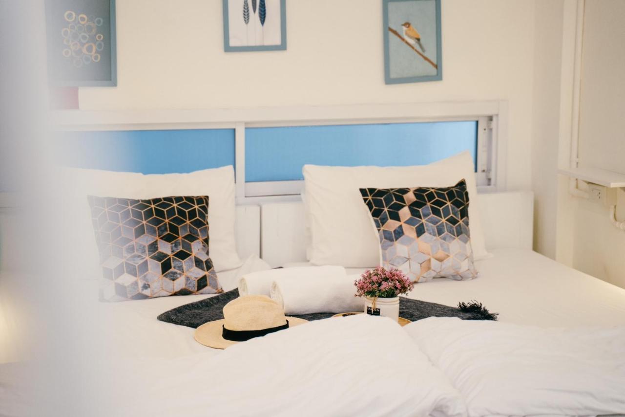Qilombo Hostel Silom - Hq Банкок Екстериор снимка